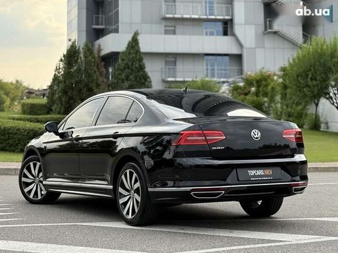 Volkswagen Passat 2018 - фото 7
