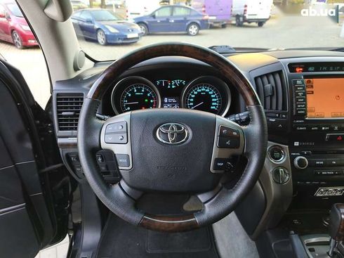 Toyota Land Cruiser 2011 - фото 26