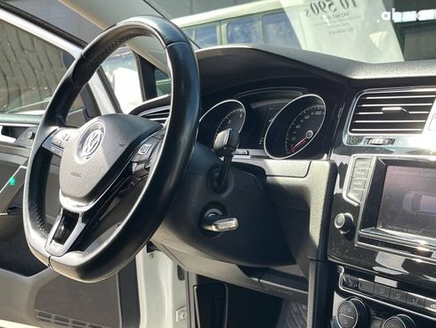 Volkswagen Golf 2015 белый - фото 24