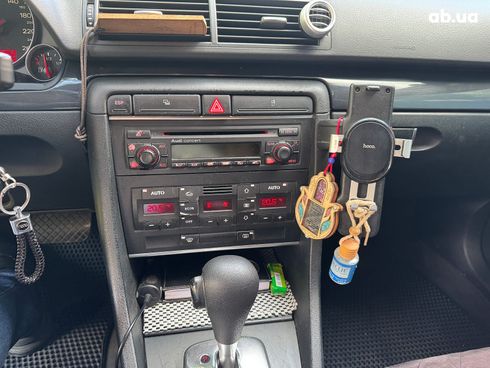 Audi A4 2001 бежевый - фото 13