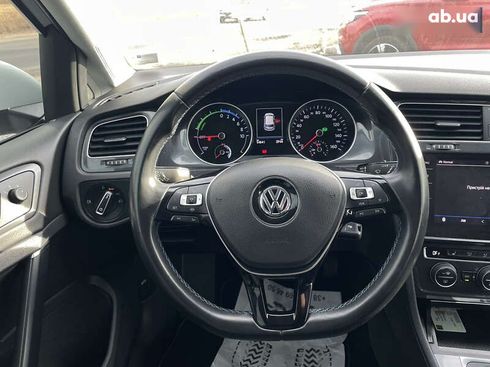 Volkswagen e-Golf 2019 - фото 14