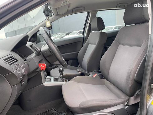 Opel Astra 2011 серый - фото 11