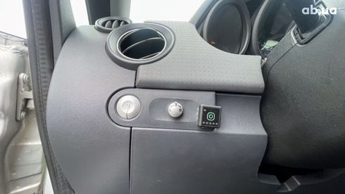 Mitsubishi Colt 2006 серебристый - фото 11