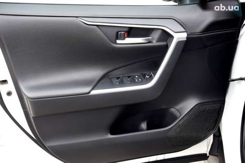 Toyota RAV4 2020 - фото 15