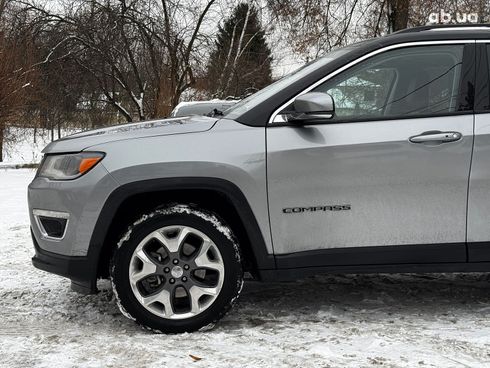 Jeep Compass 2020 серый - фото 24