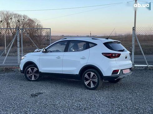 MG ZS EV 2021 - фото 10