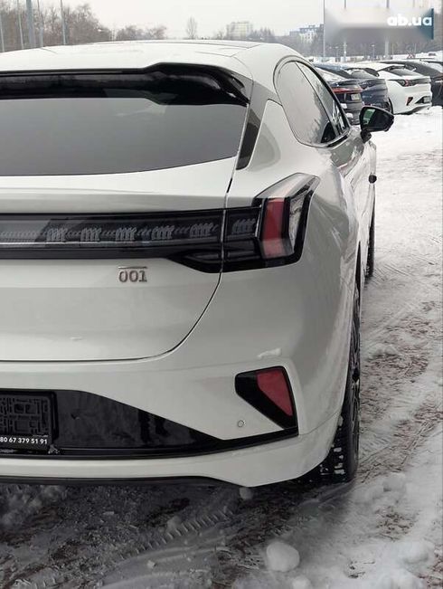 Zeekr 001 2025 - фото 10