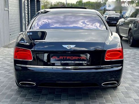 Bentley Continental 2013 - фото 10