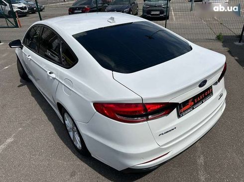 Ford Fusion 2019 - фото 8