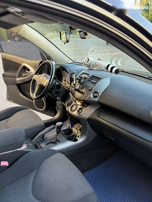 Toyota RAV4 2006 - фото 13