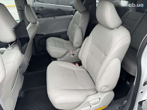 Toyota Sienna 2019 - фото 27