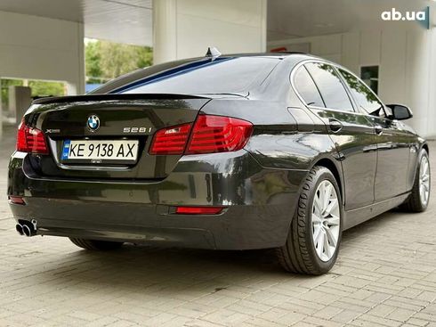 BMW 5 серия 2015 - фото 14