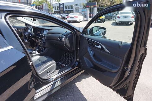 Infiniti QX30 2016 - фото 27