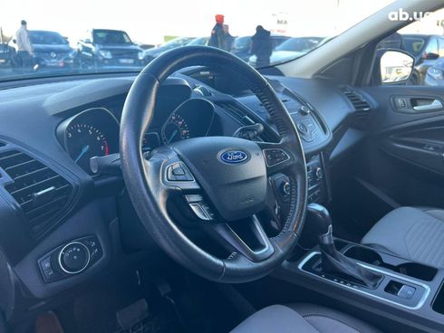Ford Escape 2017 красный - фото 16