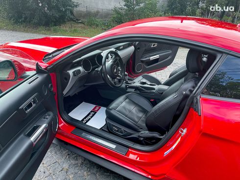 Ford Mustang 2017 красный - фото 28