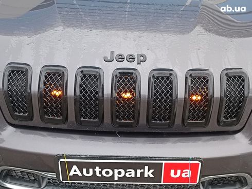 Jeep Cherokee 2018 серый - фото 10