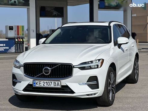 Volvo XC60 2022 - фото 11