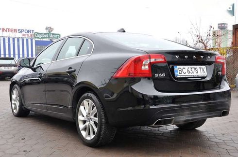 Volvo S60 2016 - фото 12