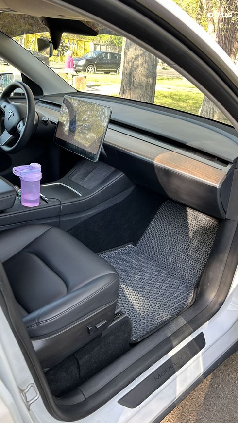Tesla Model Y 2023 белый - фото 5