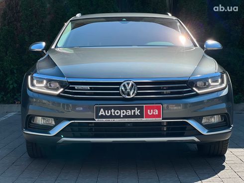 Volkswagen passat alltrack 2016 серый - фото 4