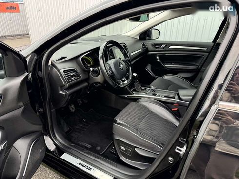 Renault Megane 2016 - фото 20