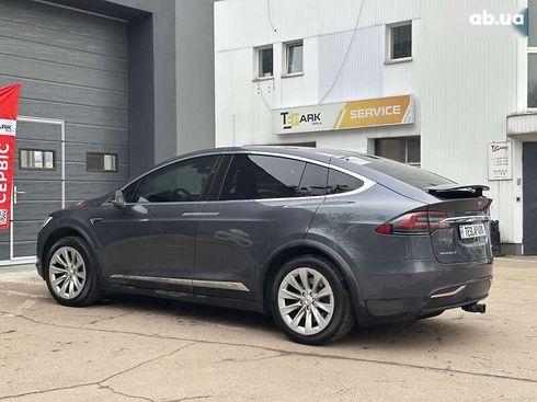 Tesla Model X 2018 - фото 7