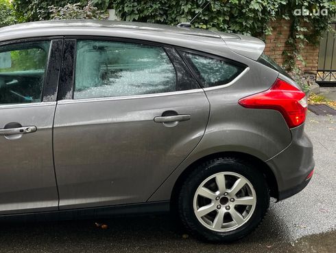 Ford Focus 2011 серый - фото 12