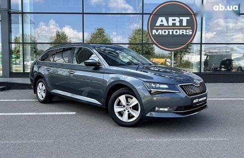 Skoda Superb 2016 - фото 3