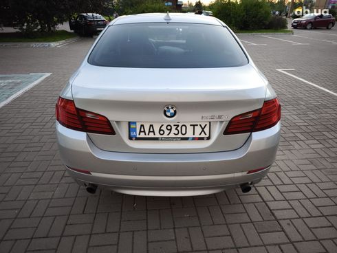 BMW 5 серия 2014 серый - фото 6