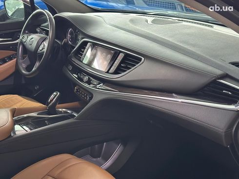 Buick Enclave 2018 красный - фото 16