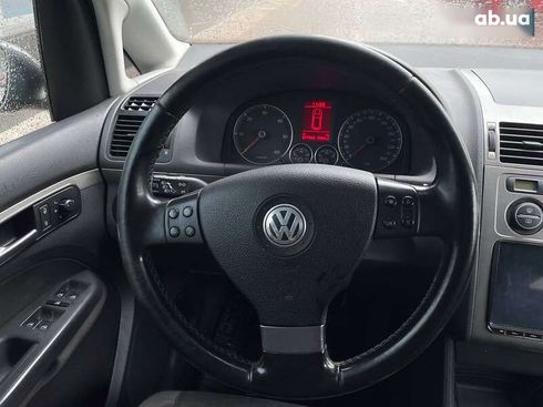 Volkswagen Touran 2008 - фото 11