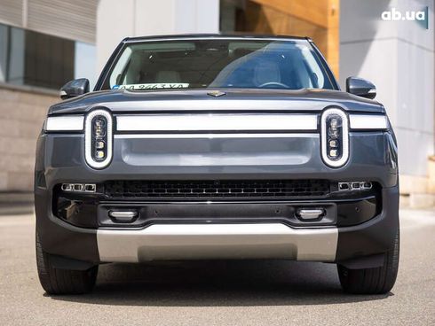 Rivian R1S 2023 - фото 8