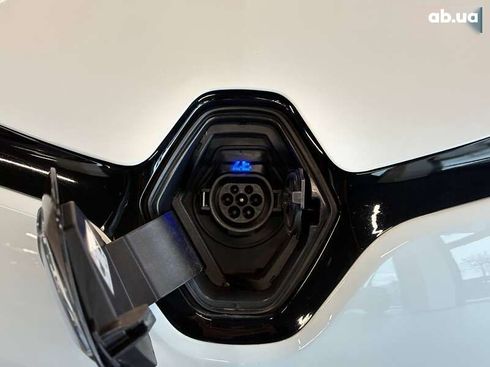 Renault Zoe 2017 - фото 11