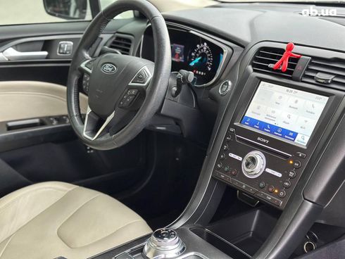 Ford Fusion 2017 белый - фото 37