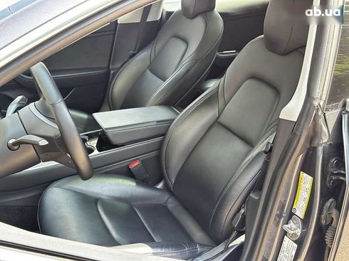Tesla Model 3 2020 - фото 13