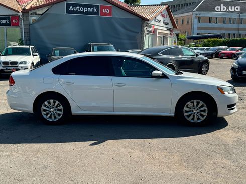Volkswagen Passat 2015 белый - фото 4