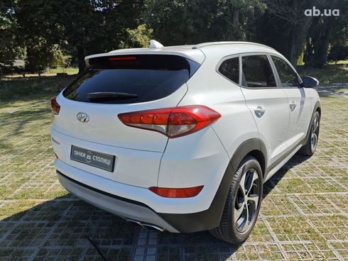 Hyundai Tucson 2018 белый - фото 8