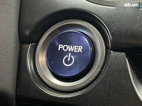 Lexus UX 2019 - фото 22