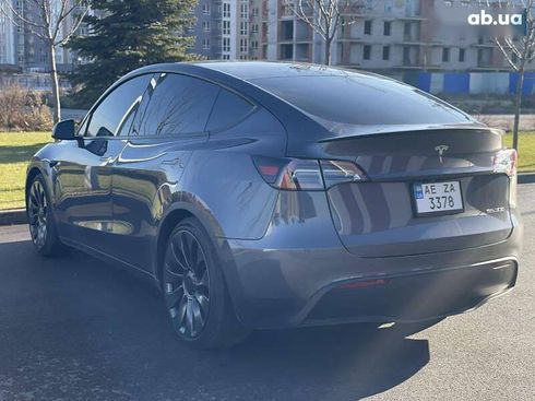 Tesla Model Y 2023 - фото 10