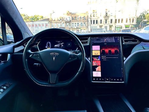 Tesla Model X 2016 - фото 22