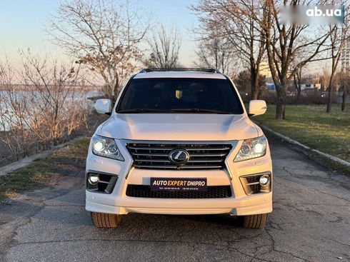 Lexus LX 2013 - фото 3