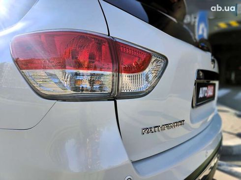 Nissan Pathfinder 2015 - фото 17