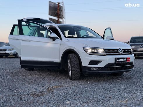 Volkswagen Tiguan 2017 белый - фото 31