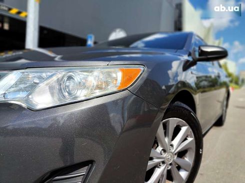Toyota Camry 2012 - фото 2