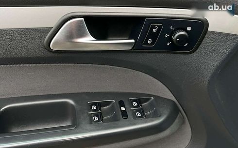 Volkswagen Touran 2011 - фото 27