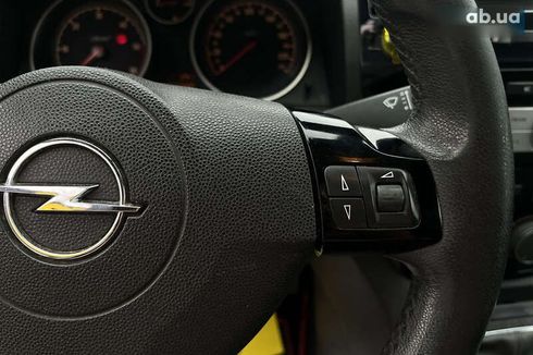 Opel Zafira 2011 - фото 23