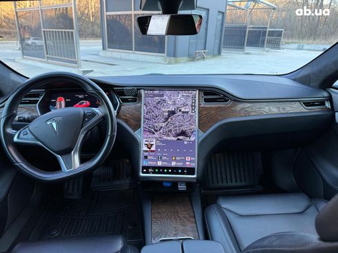 Tesla Model S 2018 красный - фото 23