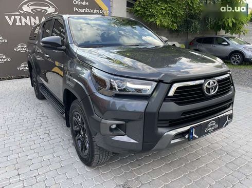 Toyota Hilux 2022 - фото 10