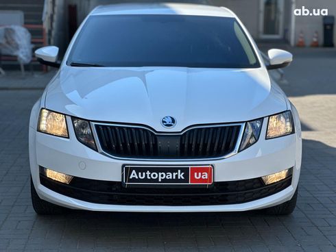 Skoda octavia a7 2019 белый - фото 2