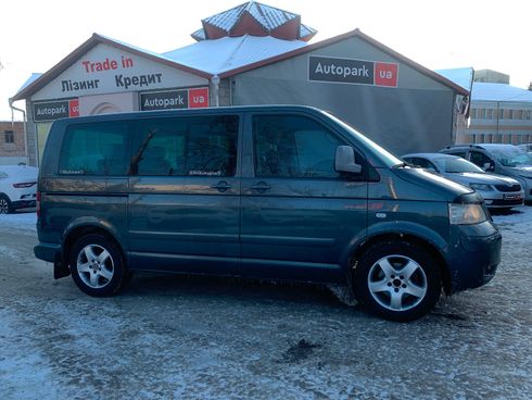 Volkswagen Multivan 2007 серый - фото 4